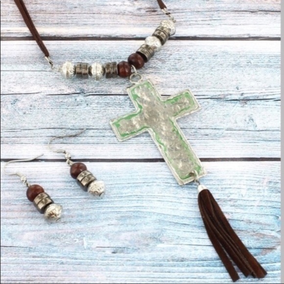 Patina Cross Hematite Disk Leather 3pc Set Vegan Leather Silver Cross Necklace - Picture 1 of 4